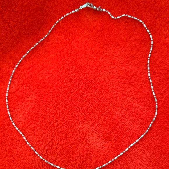 18K White Gold Plate Necklace - Picture 1 of 3